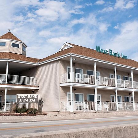 West Bank Inn 셀리나 외부 사진