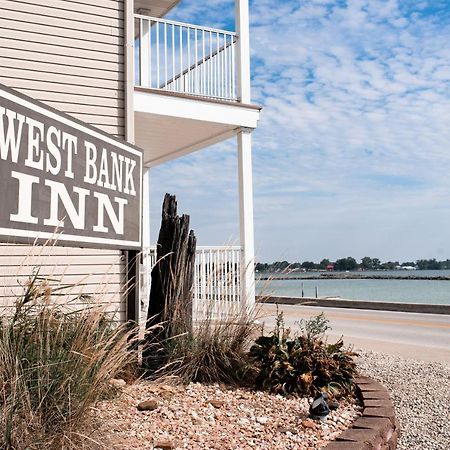 West Bank Inn 셀리나 외부 사진